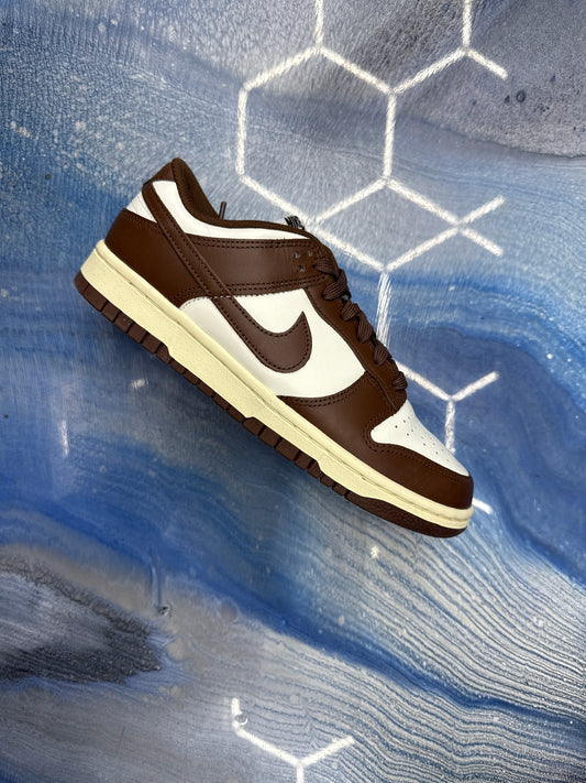 Nike dunk low Cacao wow (women’s) size 8