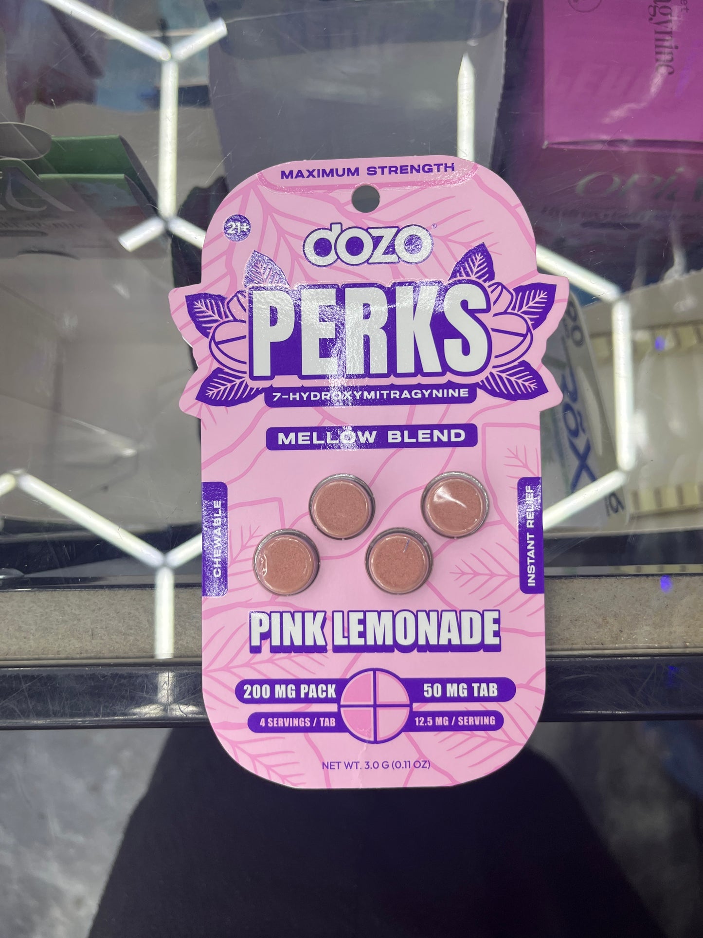 Dozo perk 7-hydromitragynine 200mg/50mg serving mellow blend pink lemonade