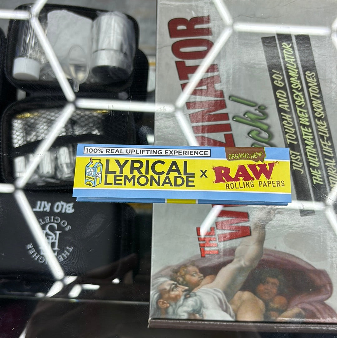 Raw lyrical, lemonade, rolling paper king size