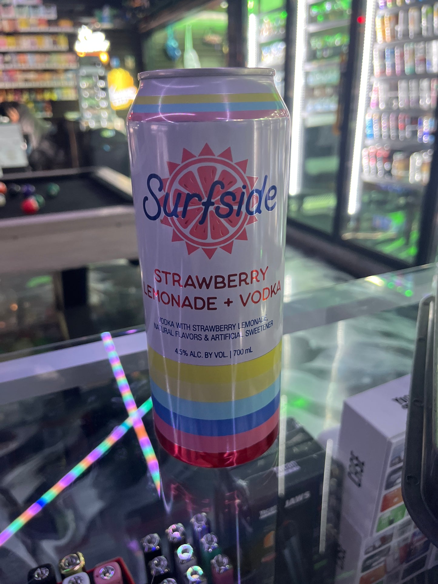 Surfside strawberry lemonade+ vodka 4.5% 700ml