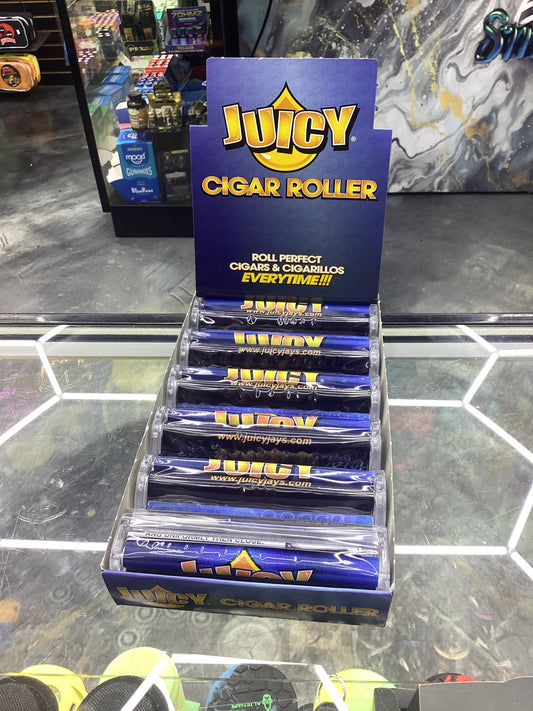 Juicy cigar roller