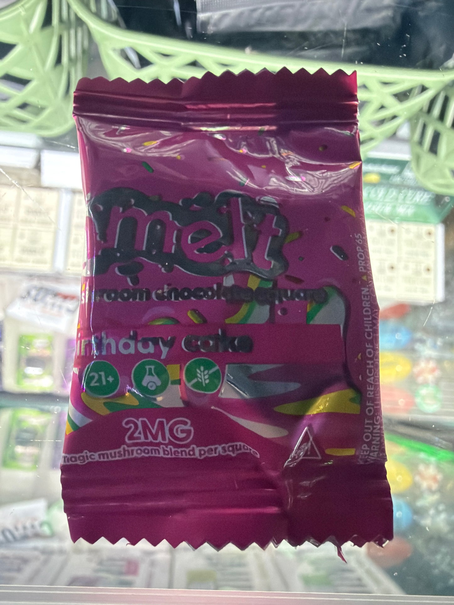 M’Melt Mushroom Chocolate square 2mg Birthday Cake