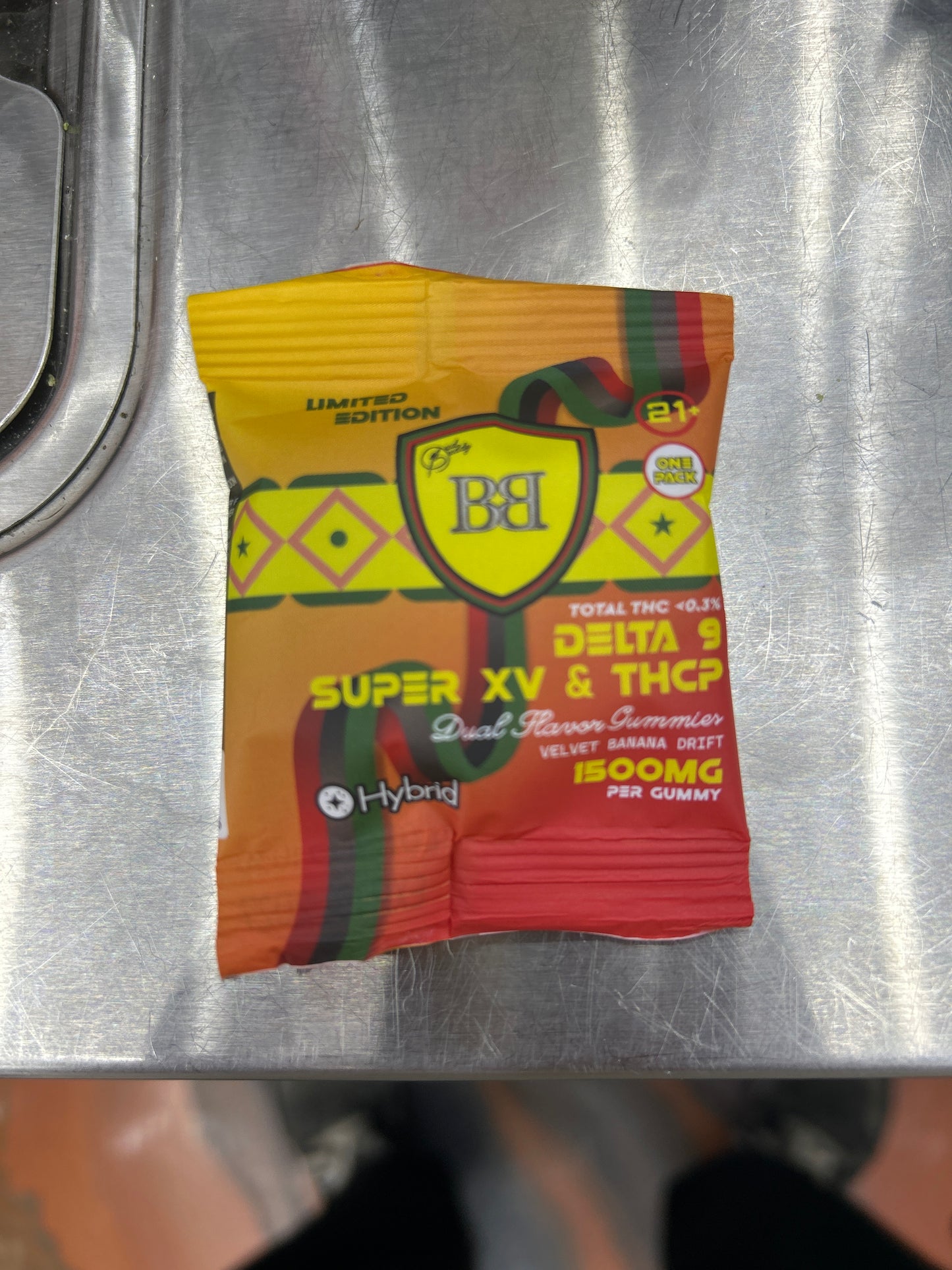 Bud buddy, dual flavor collection 1500mg thcp gummy’s velvet banana drift