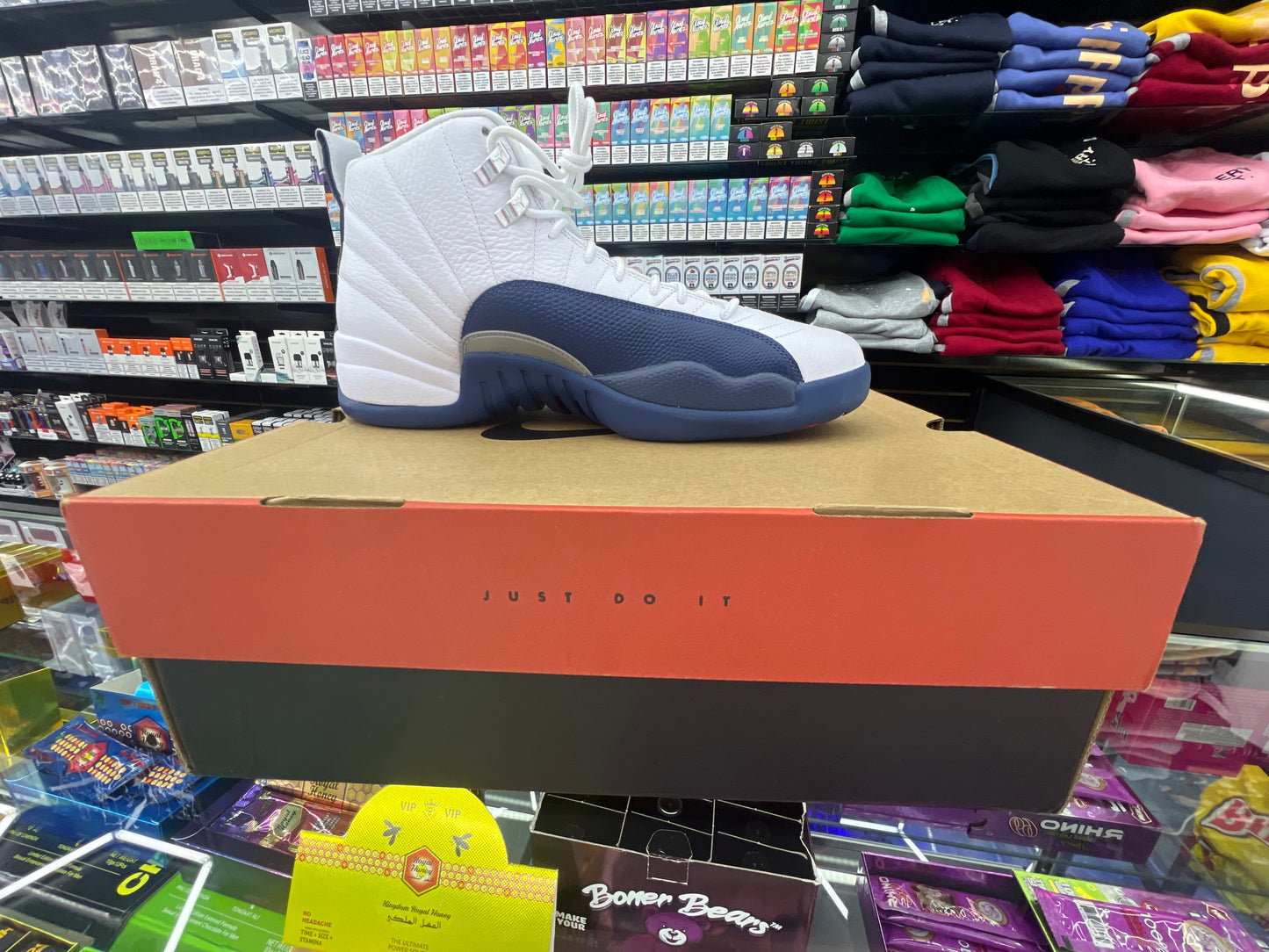 Air Jordan 12 retro French Blue size 11.5