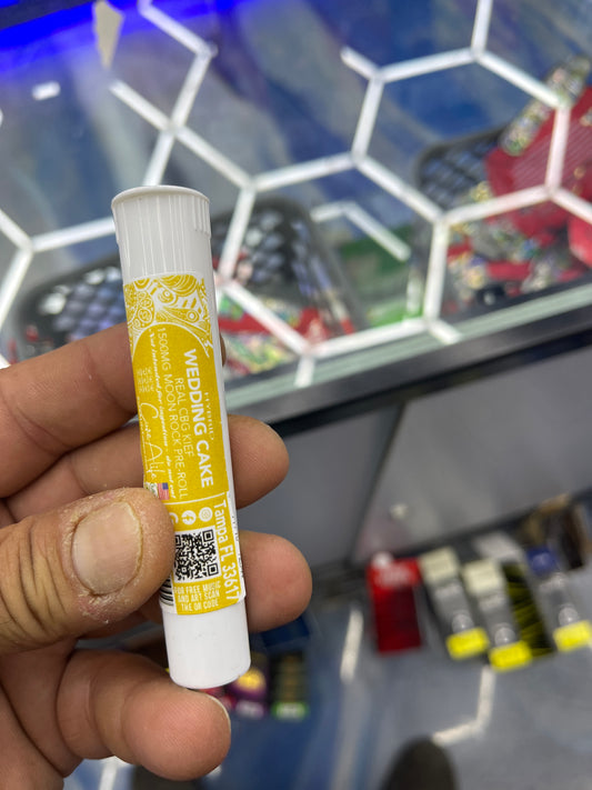 Delete 8 pre rolls wedding cake hybrid