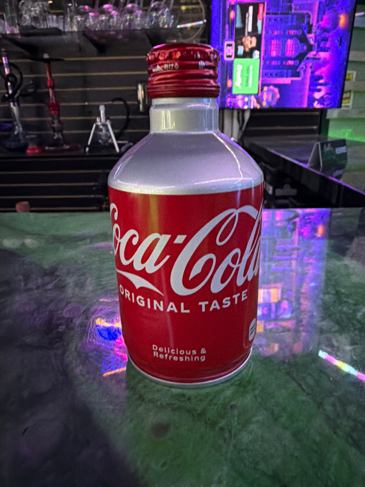 Coco Cola 330ml soda can