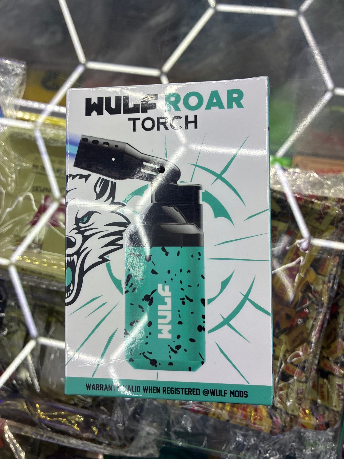 Wulf roar torch teal with black spots