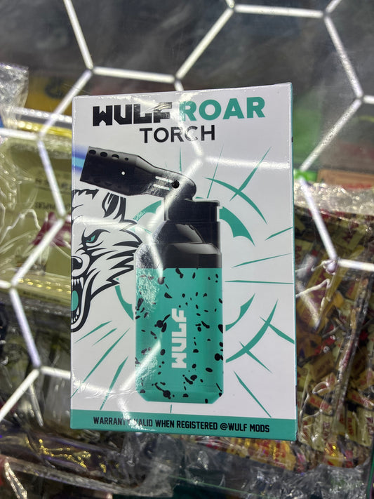 Wulf roar torch teal with black spots