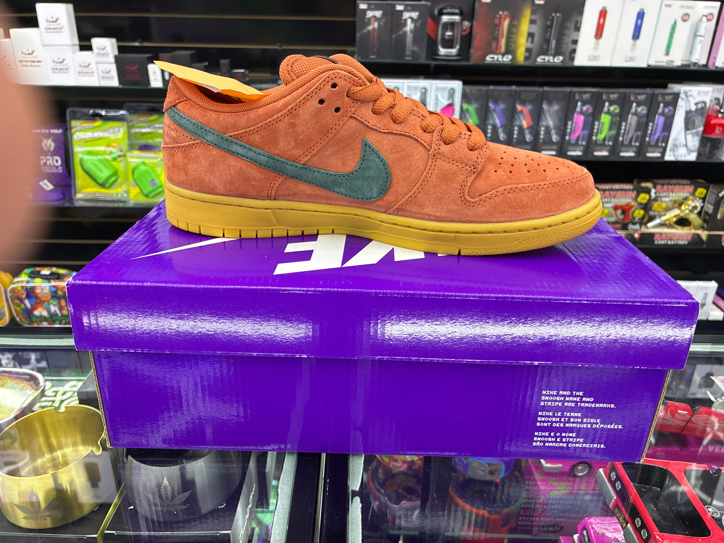 Nike sb dunk low pro burnt sunrise size 9.5