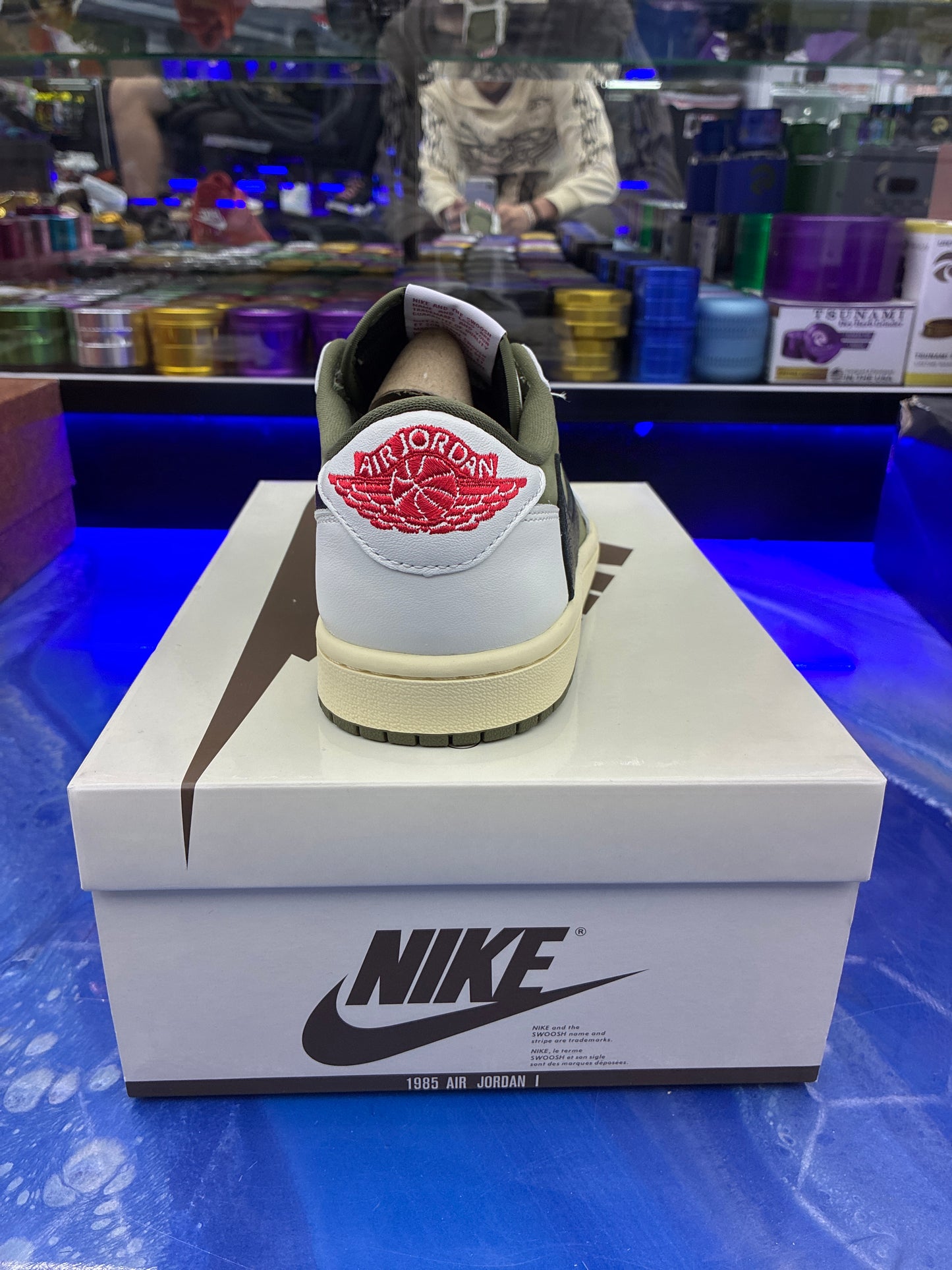 Air Jordan 1 low Travis olive size 11.5