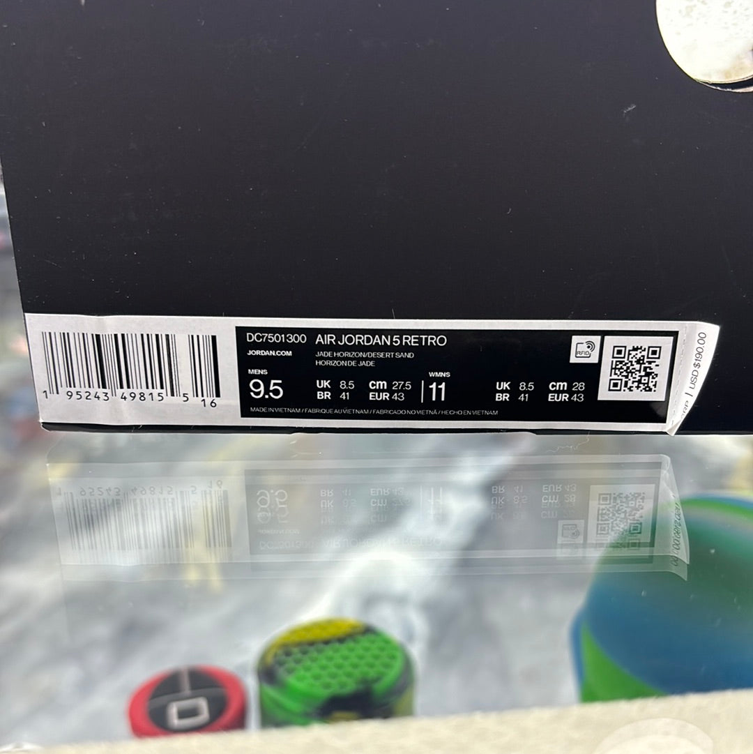 Air Jordan five retro jade horizon/desert sand 9.5 M