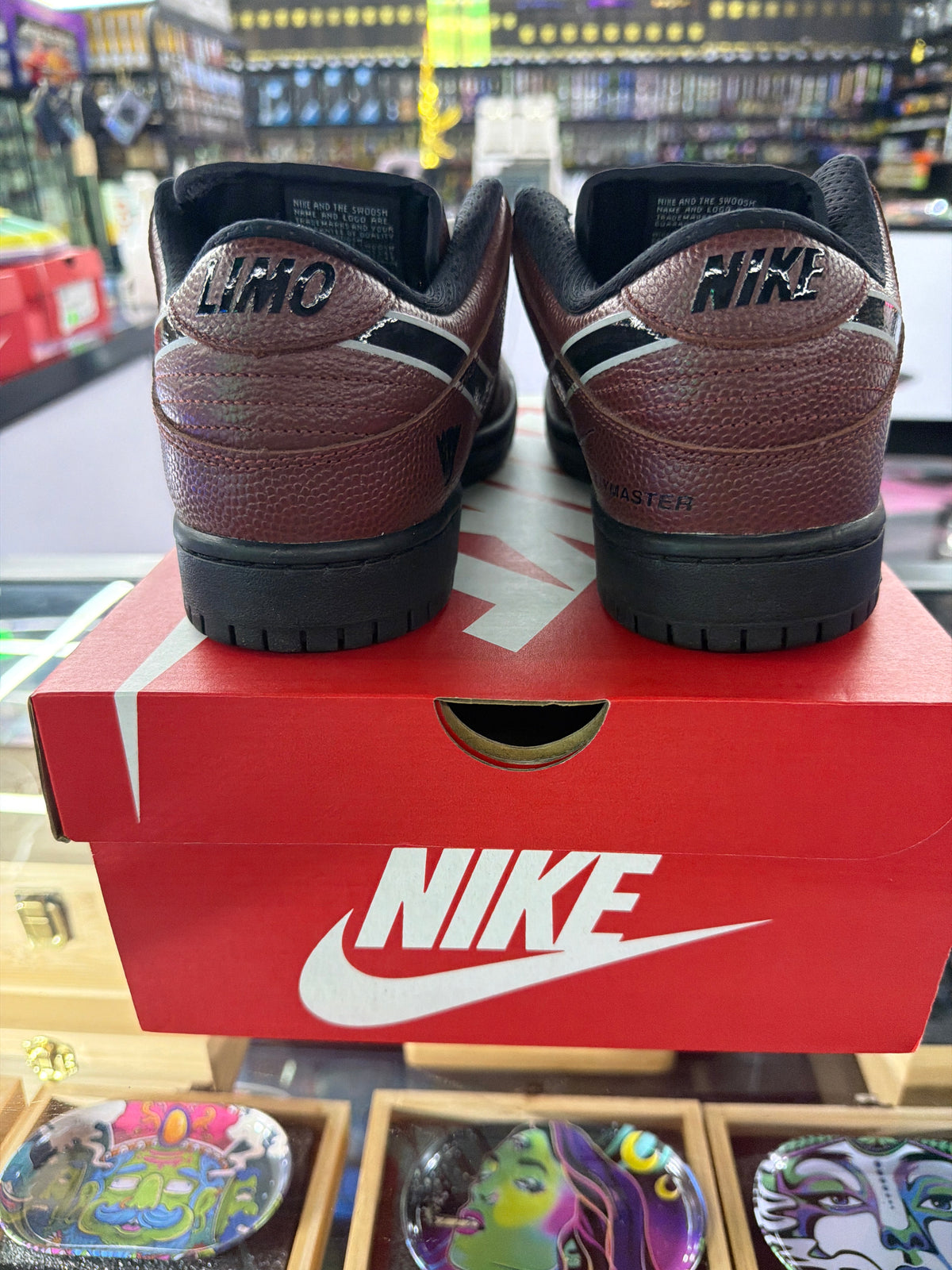 Nike SB Dunk Low Limosine Skateboards Size 9.5