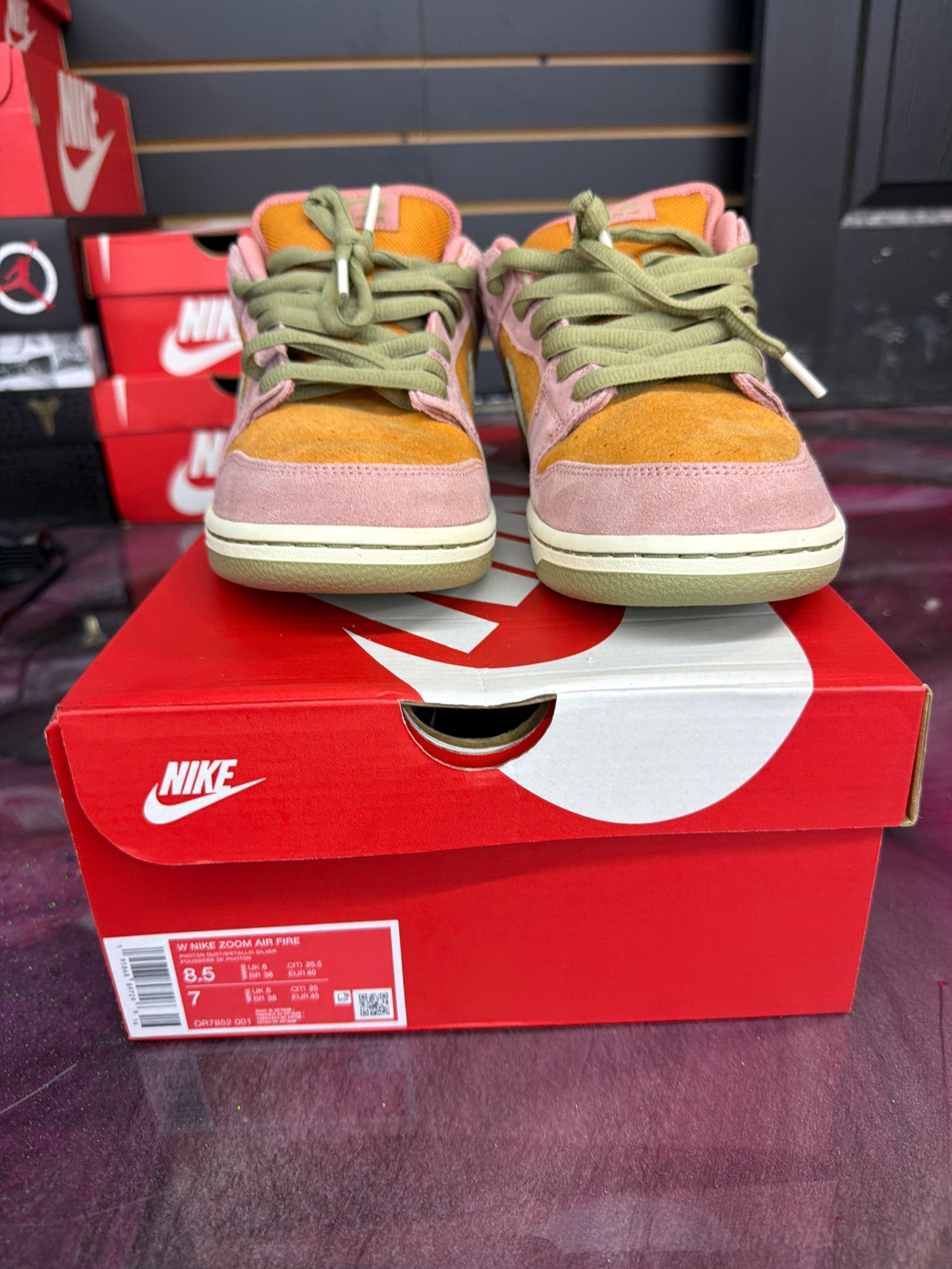 Nike SB Dunk Low Red Stardust Size 10
