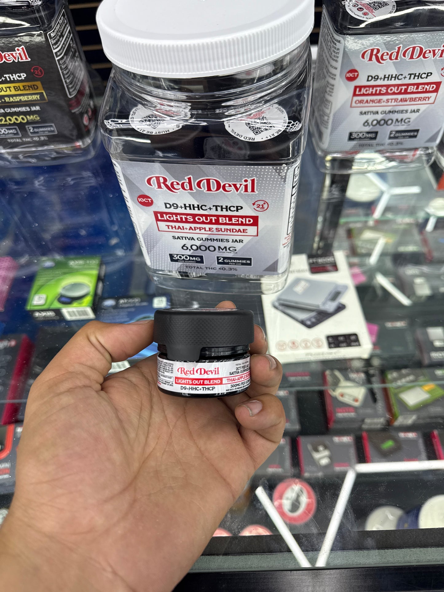 Red devil lights out blend 6000mg Apple Sunday