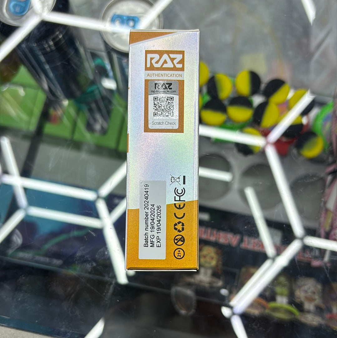 Raz 9000puffs sour mango pineapple