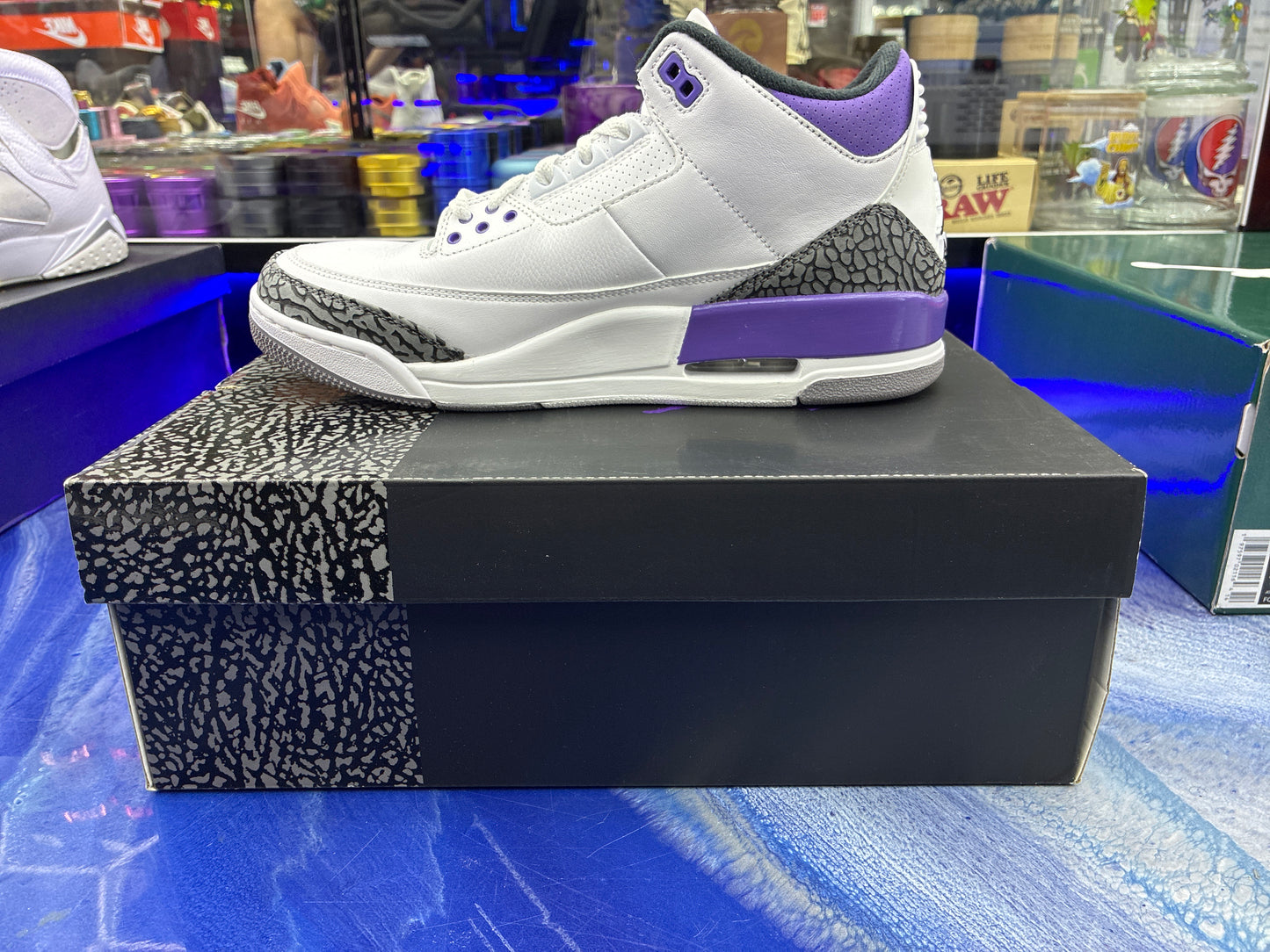 Air Jordan 3 Dark iris size 9.5