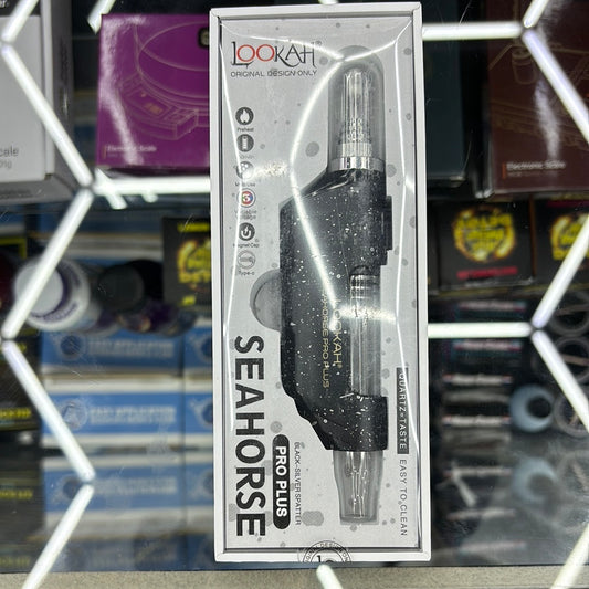 Lookah seahorse pro plus black & white splattered dots