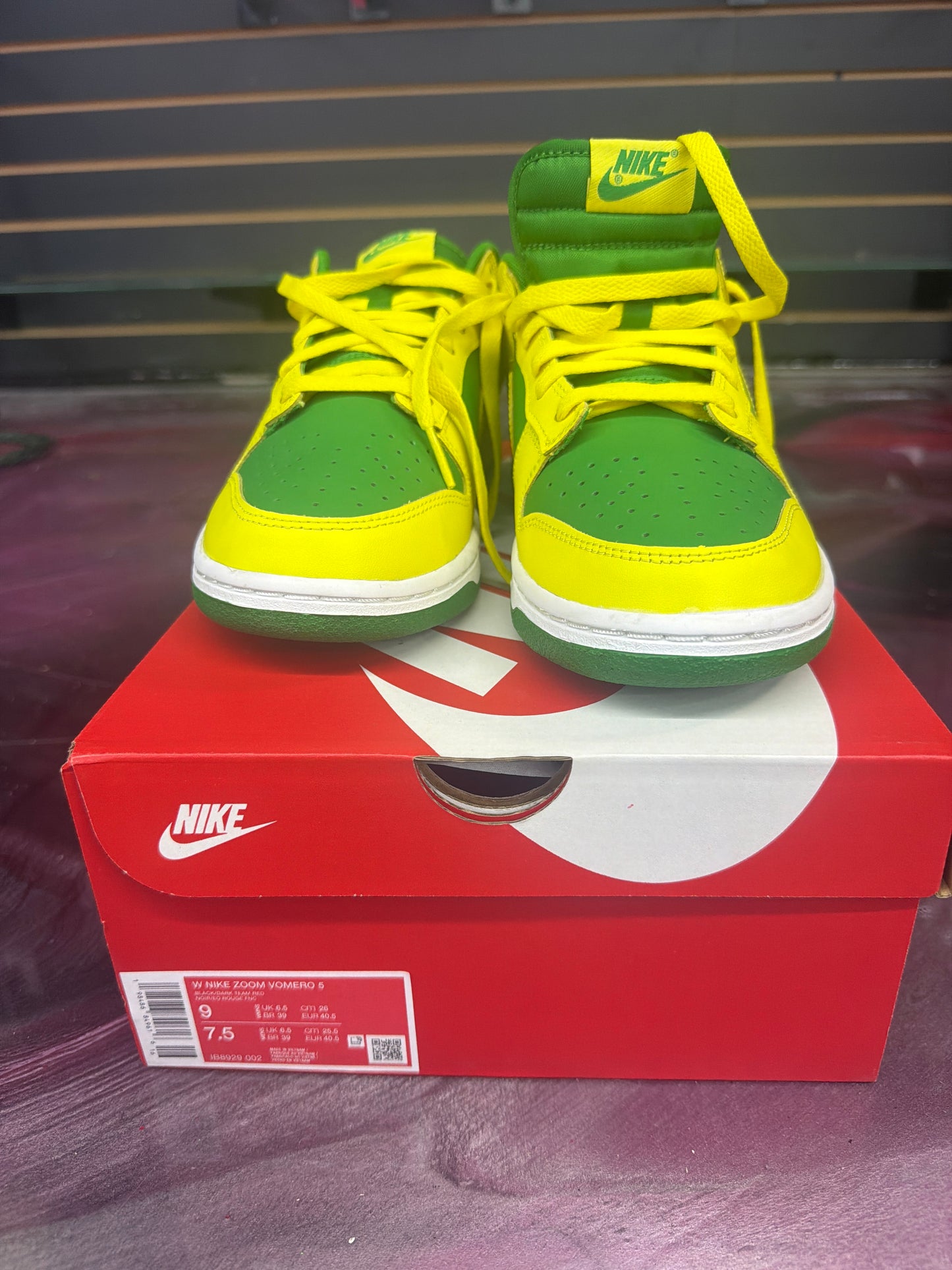 Nike Dunk Low Retro Reverse Brazil Size 9.5