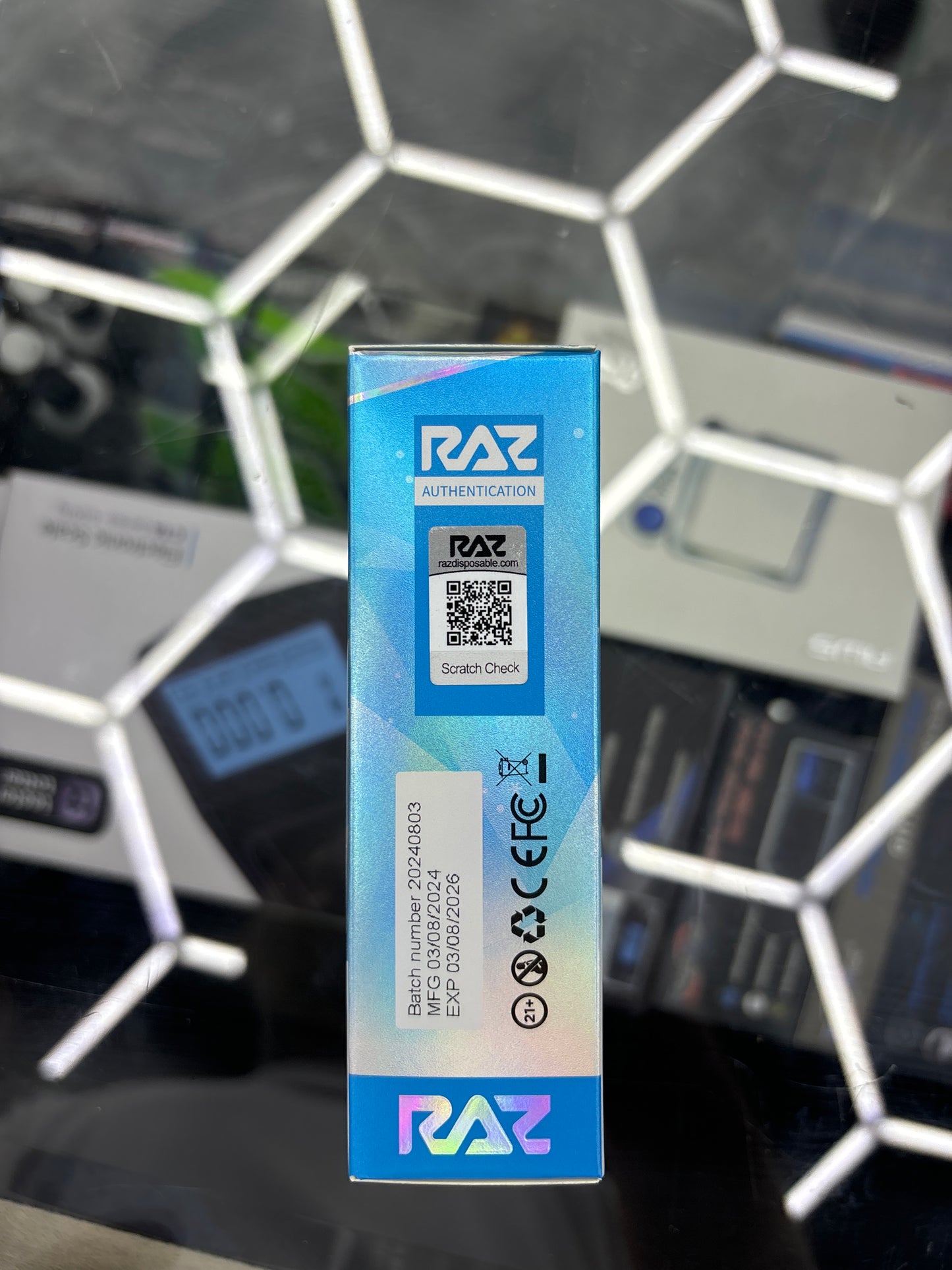 Raz dc25000 25k puffs frozen cherry apple