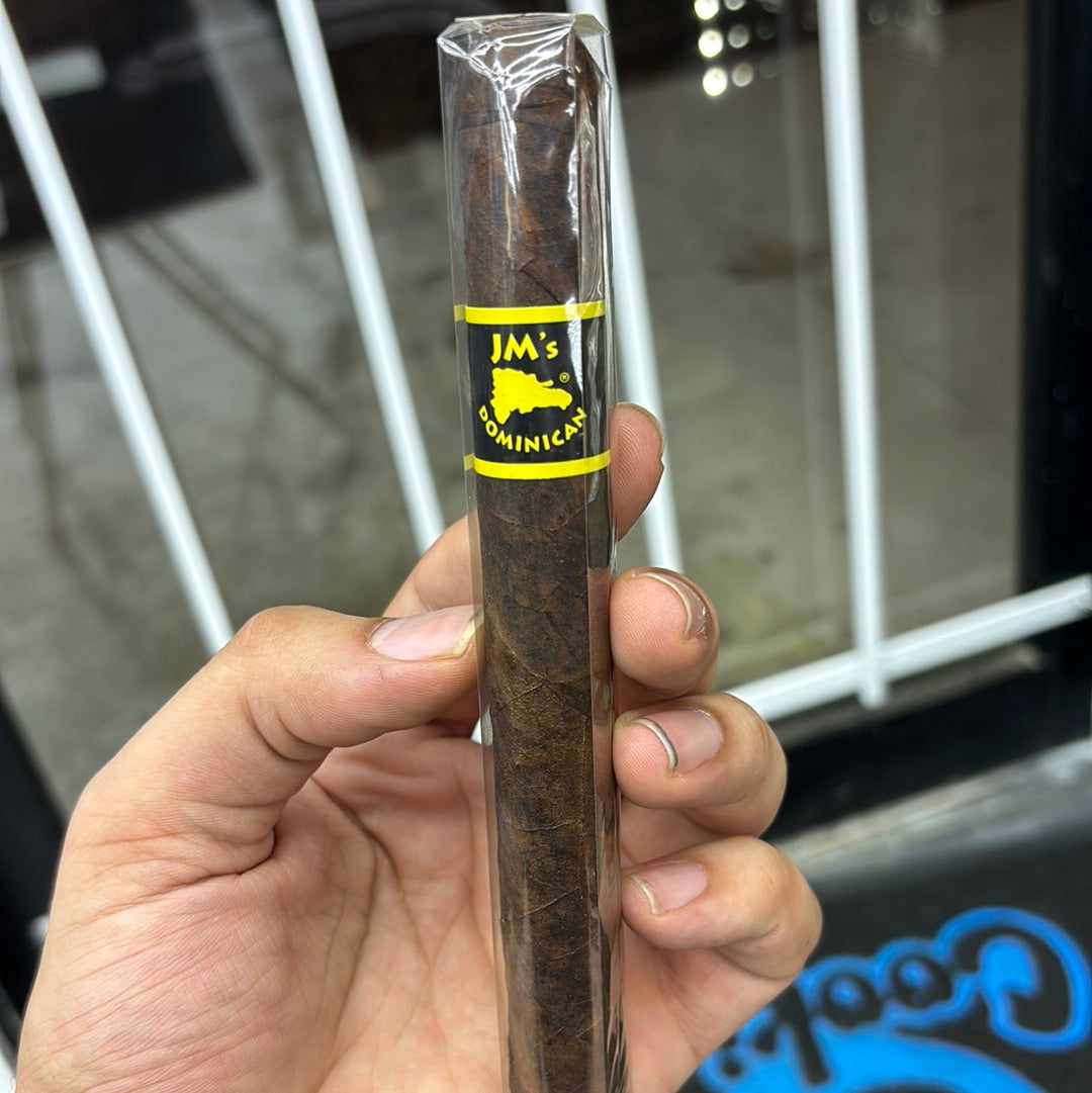 Jm’s churchill maduro