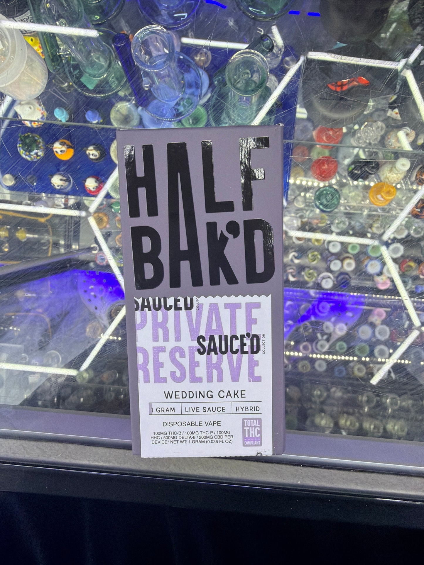 Half Bak’D Private reserve sauced thcp disposa vape 1g wedding cake hybrid