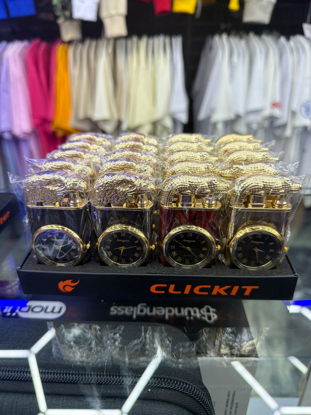 Clickit crocodile torch flame clock