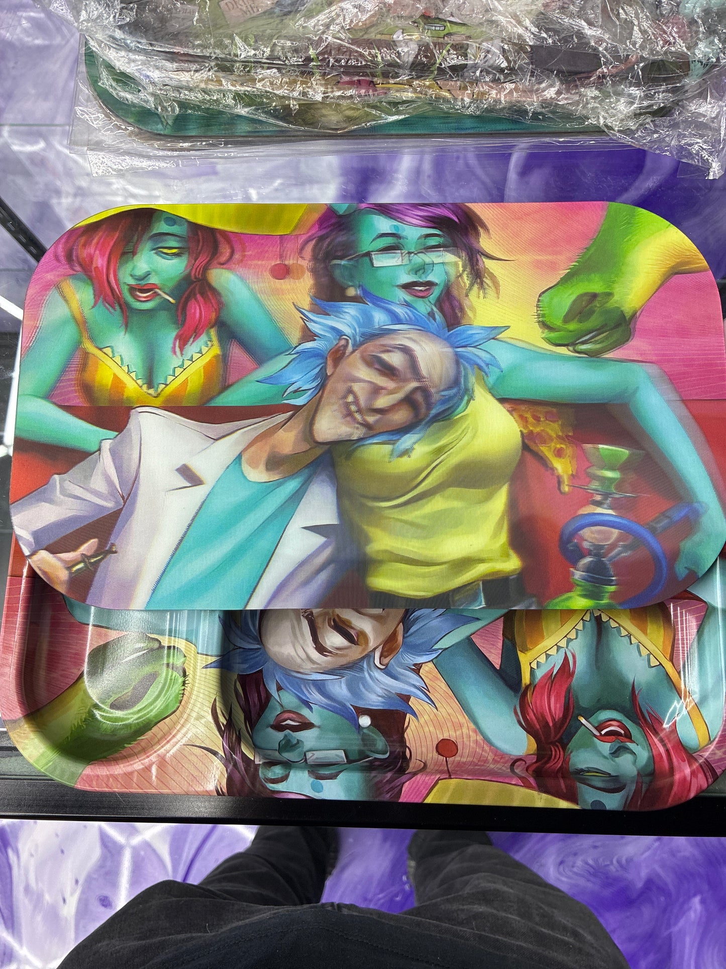 3D rolling tray with storage section