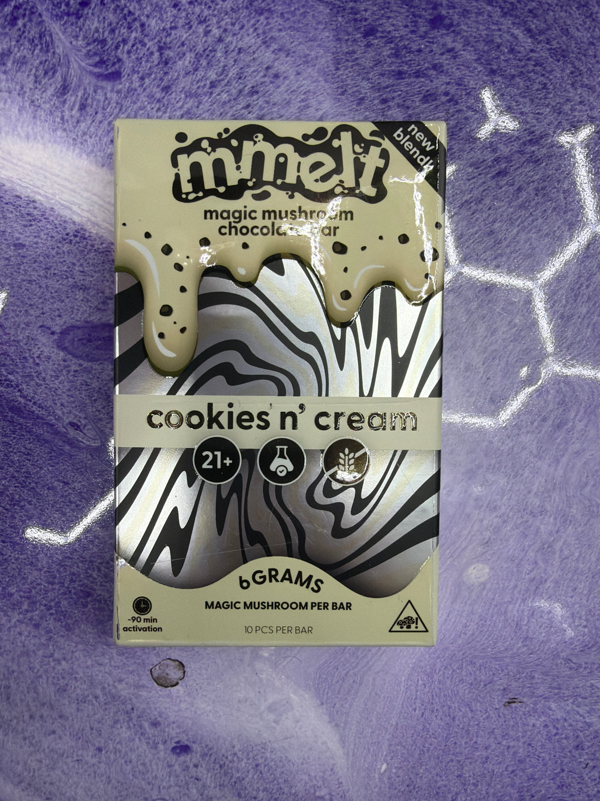 MMelt Chapo Mushroom Chocolate Cookies N’ Cream