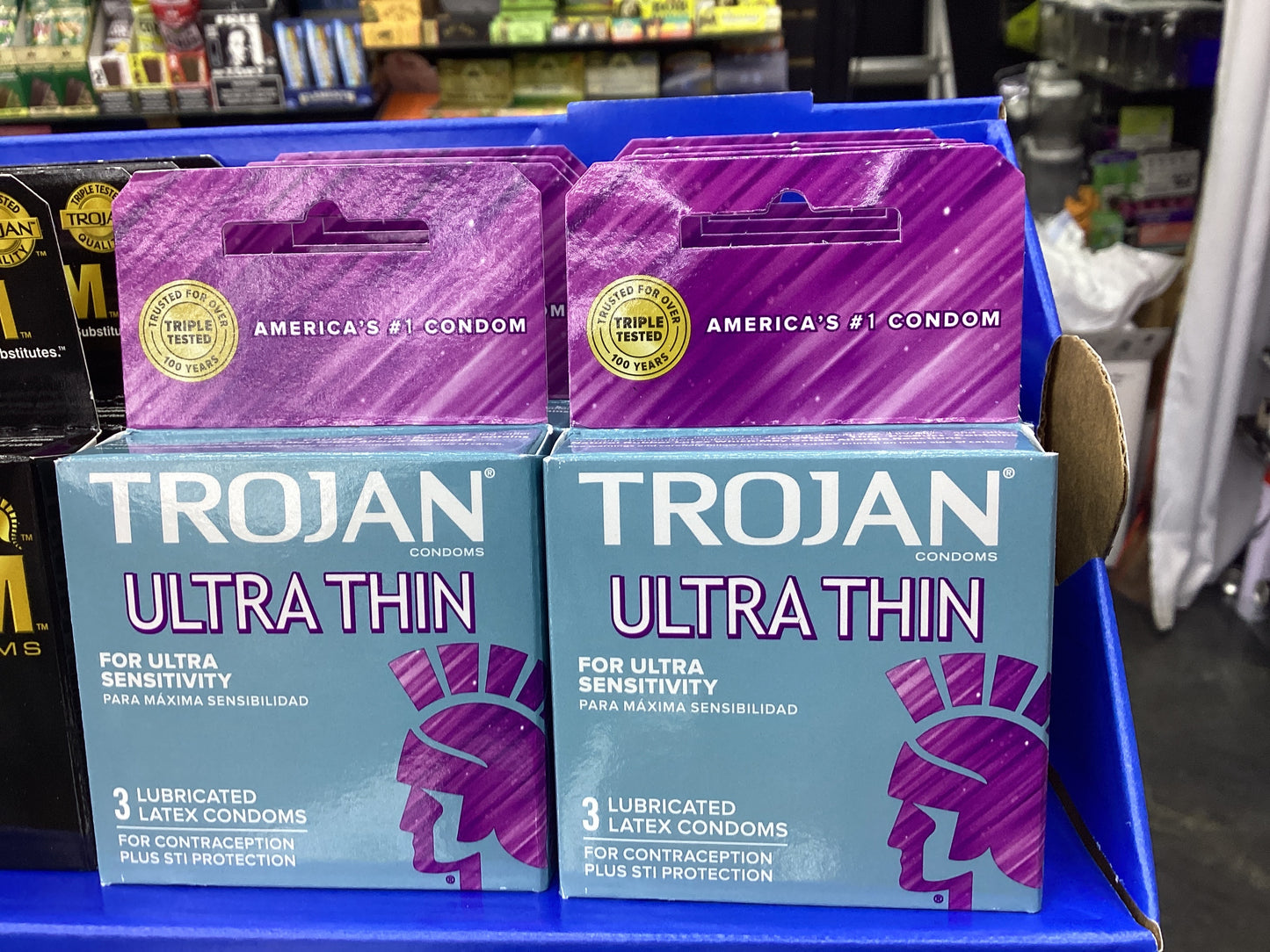 Trojan magnum condoms