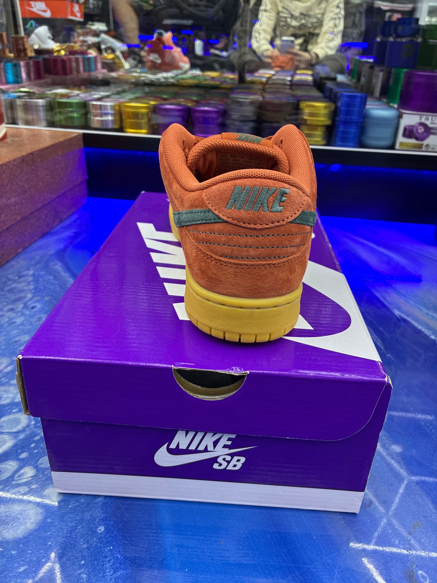 Nike sb dunk low burnt sunrise size 8.5