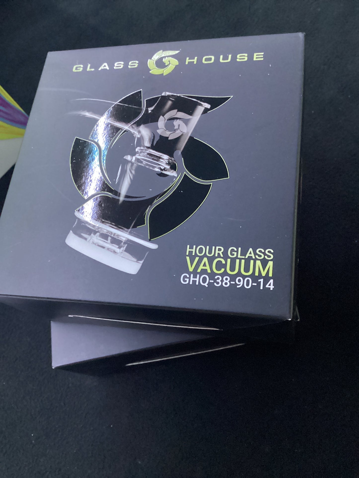 Glass house hourglass glass vacuum