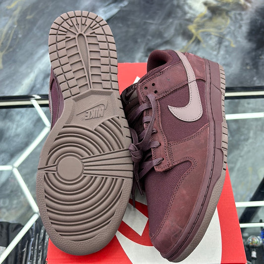 Nike dunk low retro PRM burgundy crush/plum eclipse size 10m