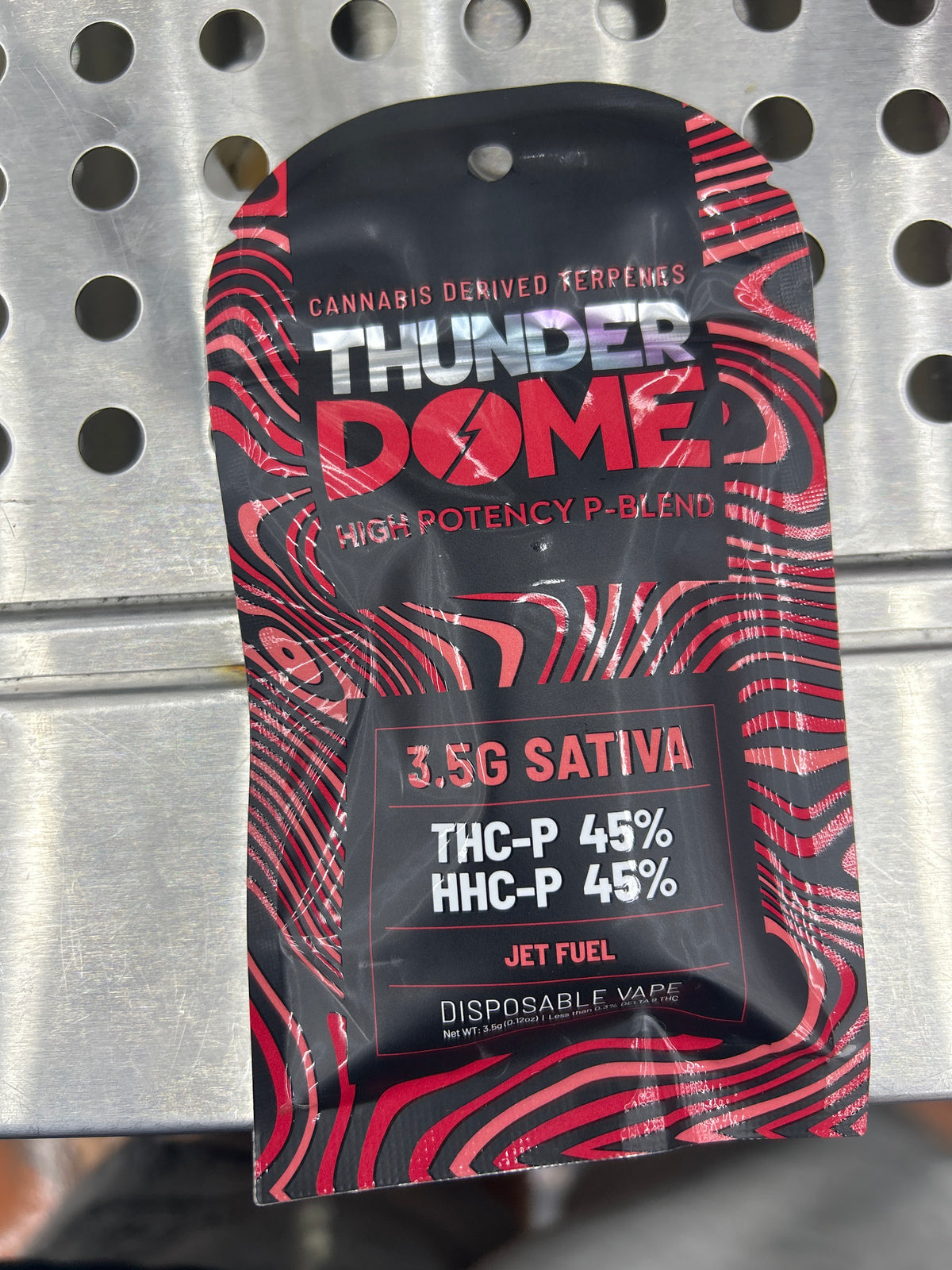 Thunder Dome Thc-p hhc-p blend 3.5g disposable jet fuel sativa