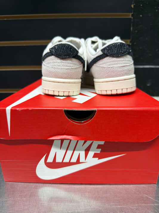 Nike Dunk Low SE White Black Team Red Size 6.5