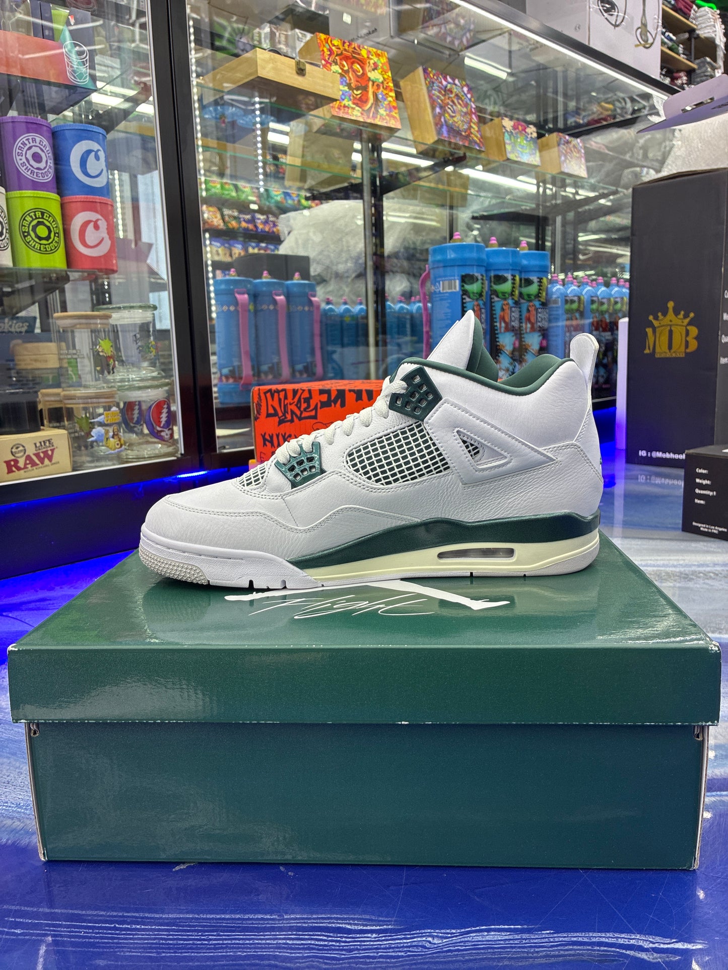 Air Jordan 4 oxidized green size 13