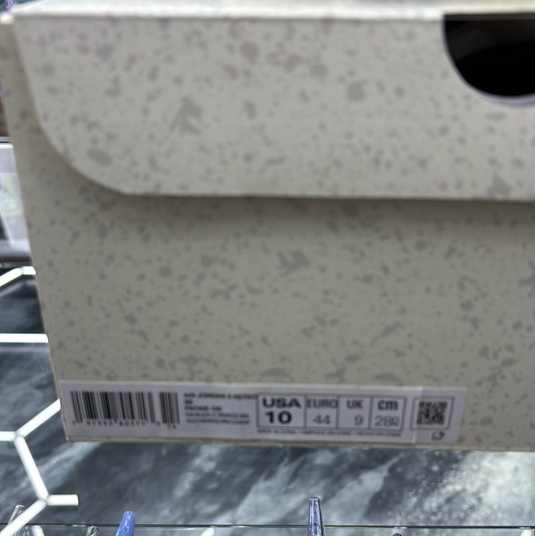 Air Jordan five retro SEFN77405–100  size 10 m￼