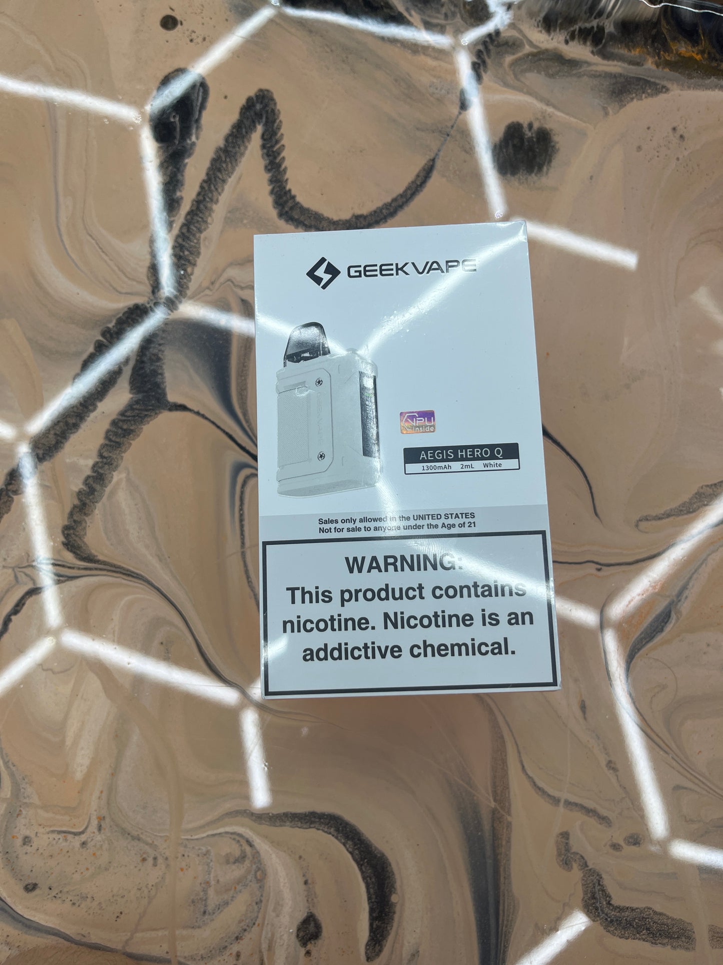 Geekvape aegis hero q white