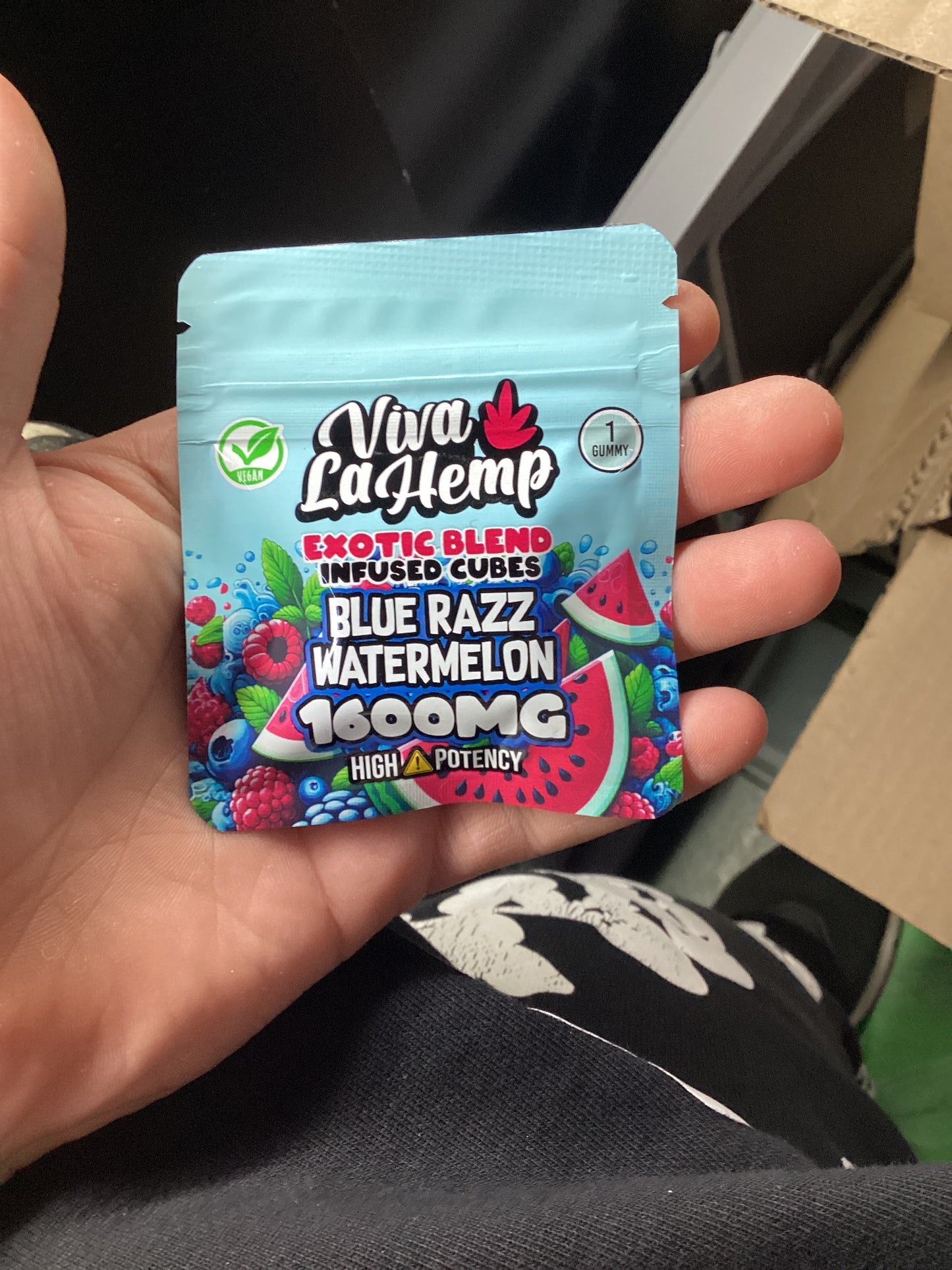 Viva la hemp exotic blend 1600 mg blue razz watermelon