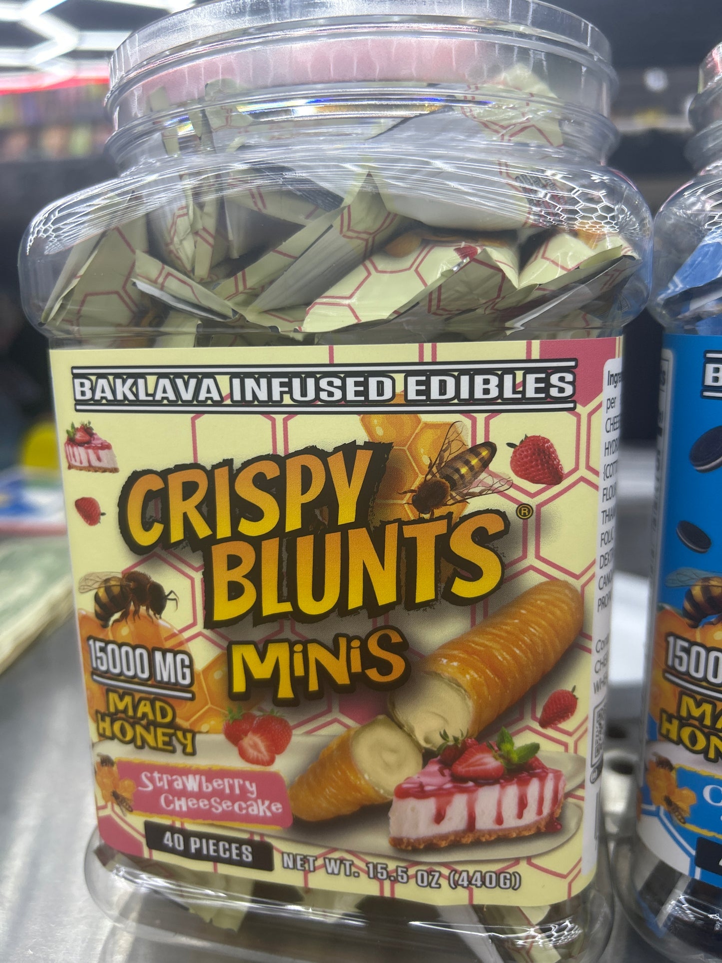Crispy blunts minis 15000mg mad honey strawberry cheesecake