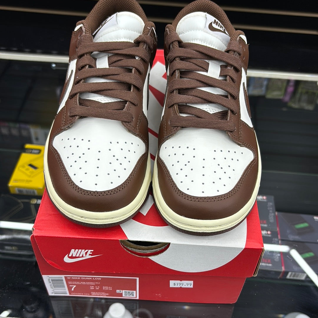 Nike dunk low sail/wow coconut milk