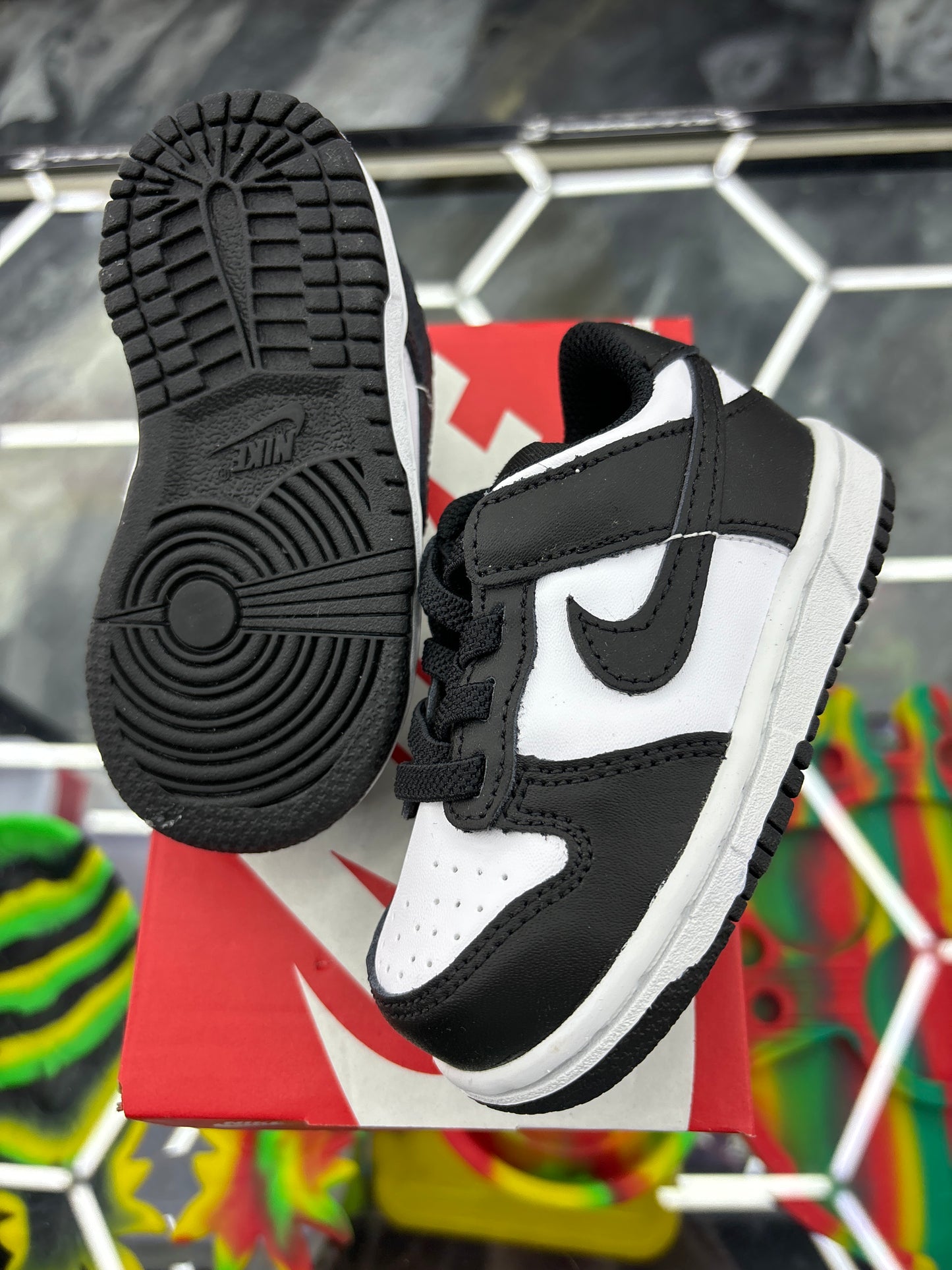 Nike dunk low tde )(white/black pandas size 5c
