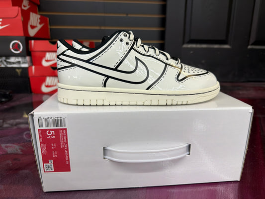 Nike Dunk Low LEGO Sail (GS) Size 5.5y