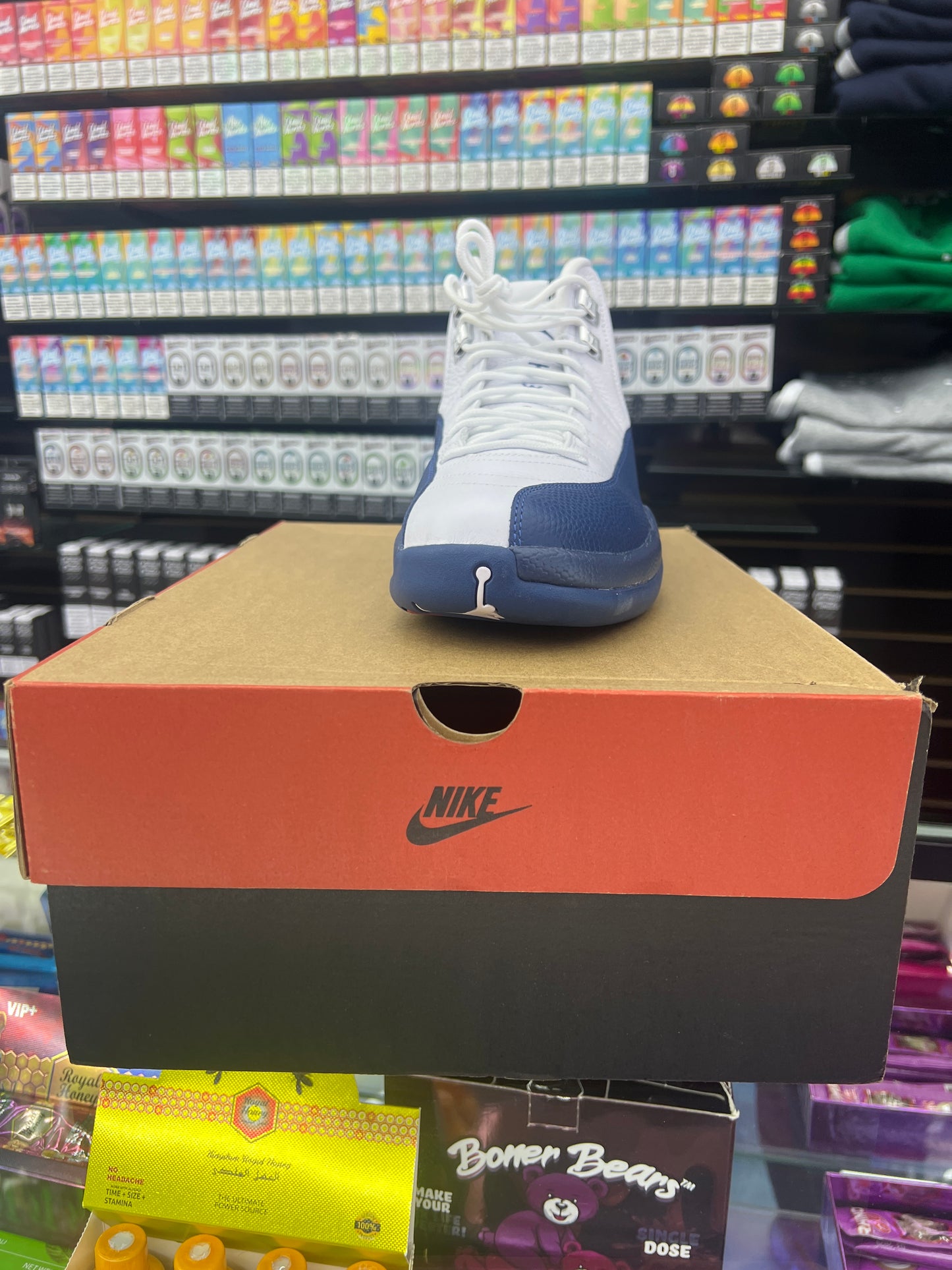 Air Jordan 12 retro French Blue size 11.5