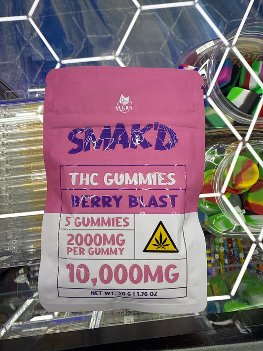 Smakd THC gummies berry blast 5 count