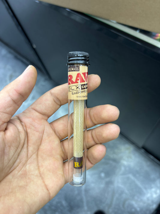 Raw DLX cannon glass tipped cone