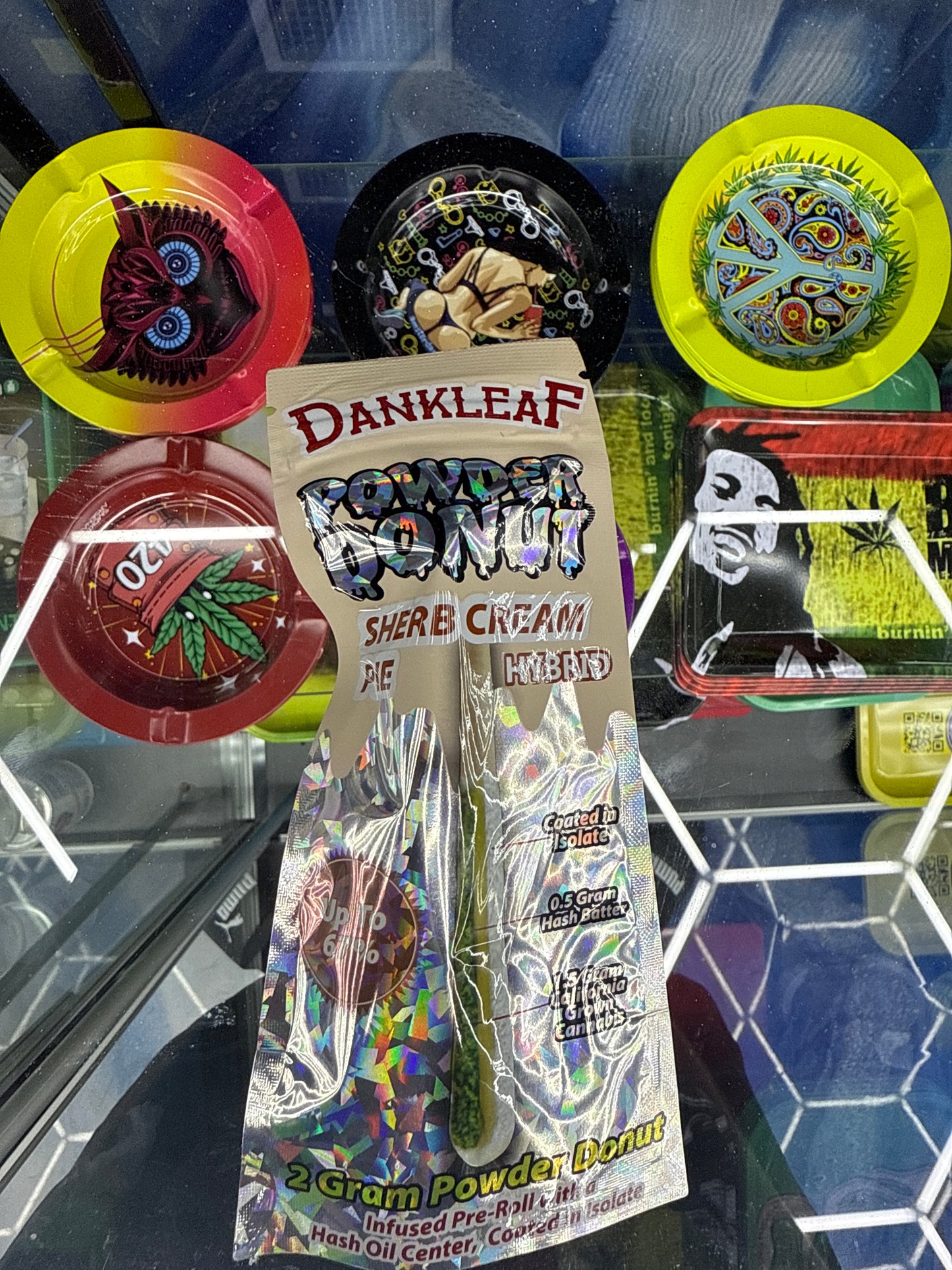 Dankleaf donut powder donut pre rolls sherb cream pie, hybrid