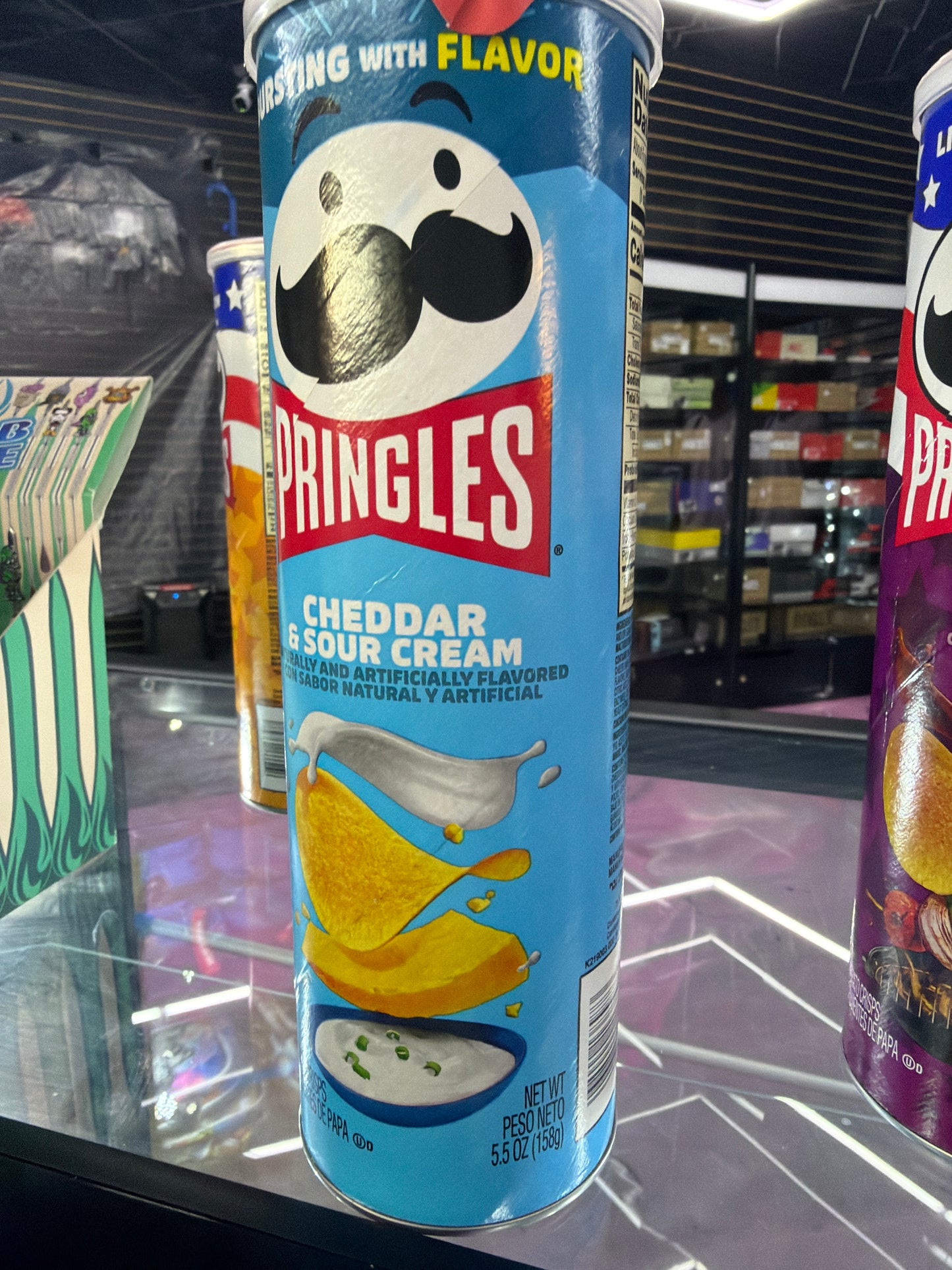 PRINGLES POTATO CRISPS SAFE CAN 5.5OZ | CHEDDAR & SOUR CREAM