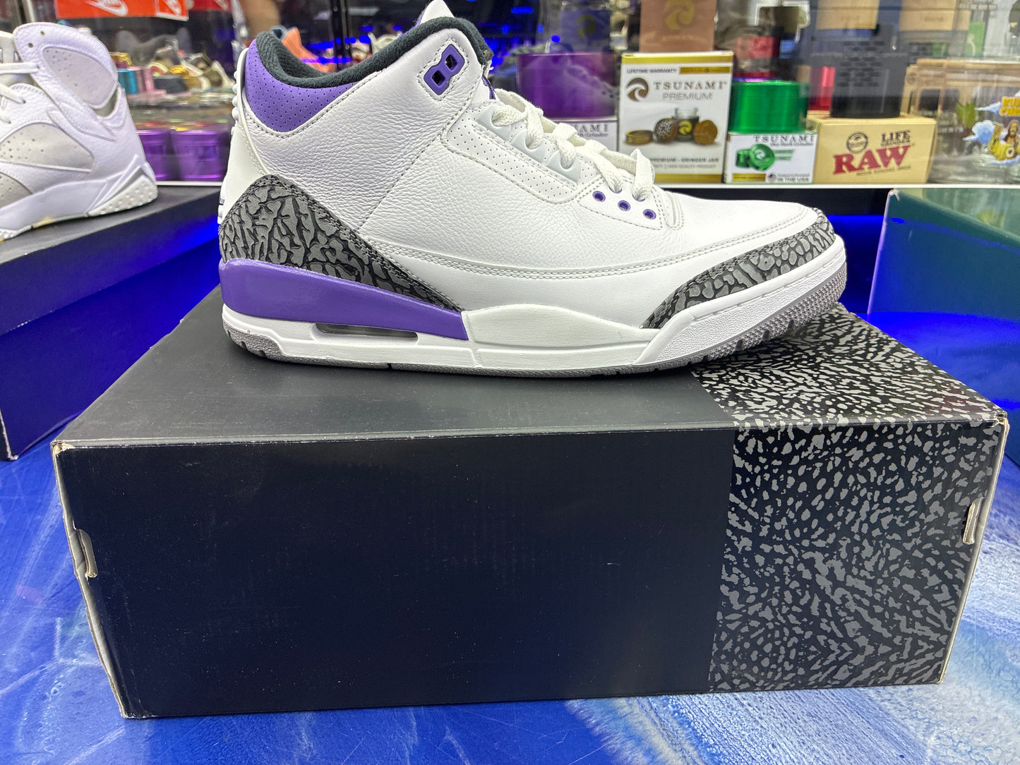 Air Jordan 3 Dark iris size 9.5