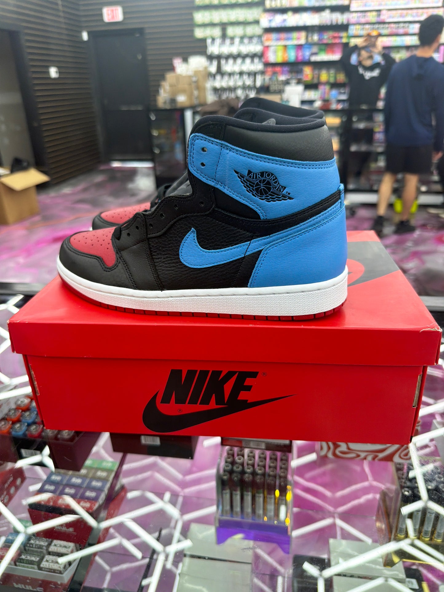 Jordan 1 Retro High NC to Chi (woman’s) Sz 10.5