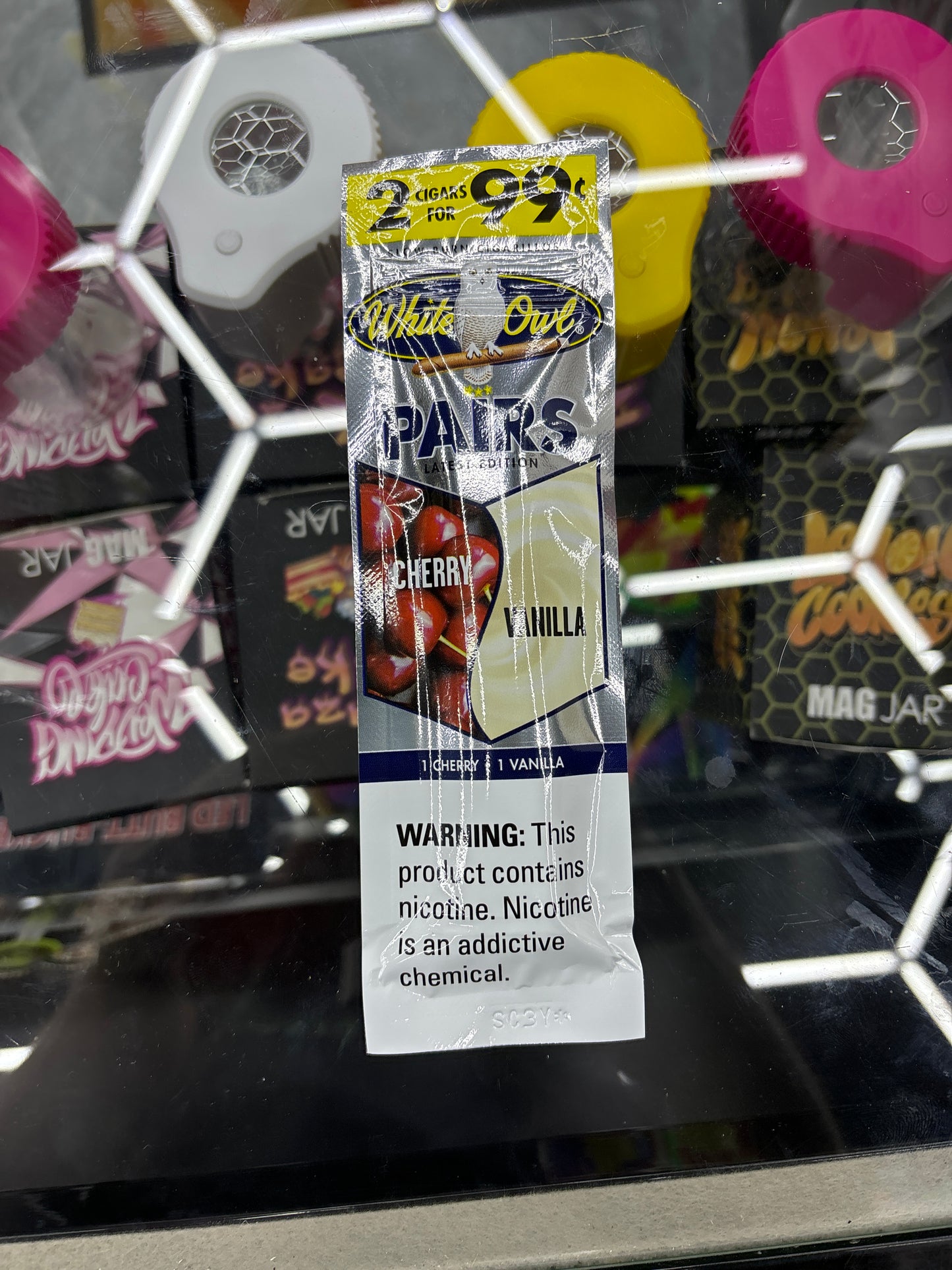 White owl pairs cherry, vanilla, cigarillos